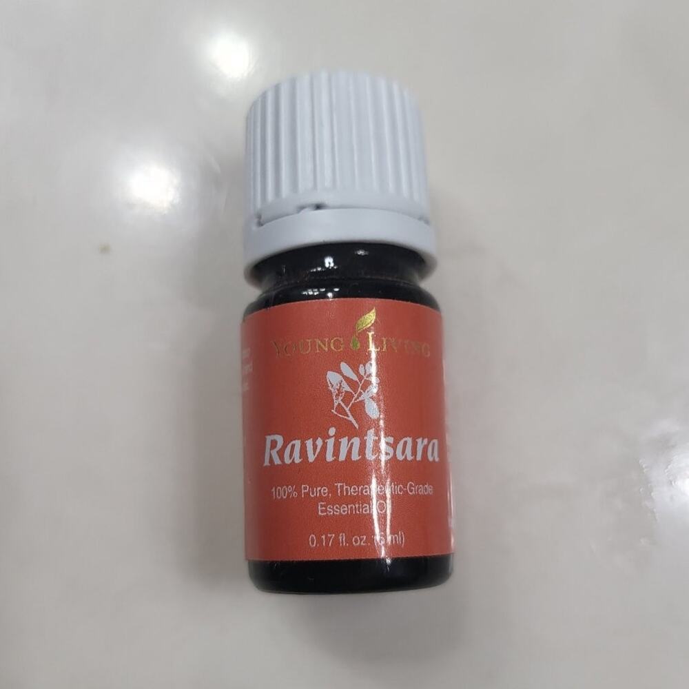 Young Living Ravintsara Aromatherapy Oil - 5 ml - NEW